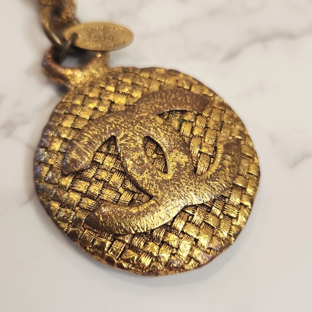Authentic CHANEL Keychain - Picture 2 of 6